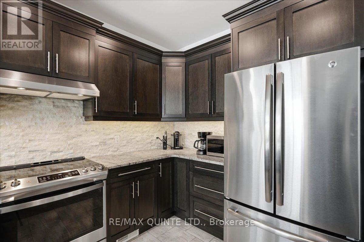 42 Kempton Avenue, Belleville, Ontario  K8N 0E9 - Photo 9 - X12833580