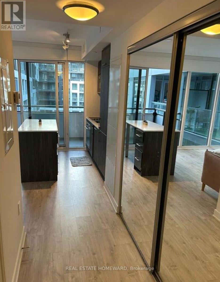 701 - 576 Front Street W, Toronto, Ontario  M5V 1C1 - Photo 8 - C12833538