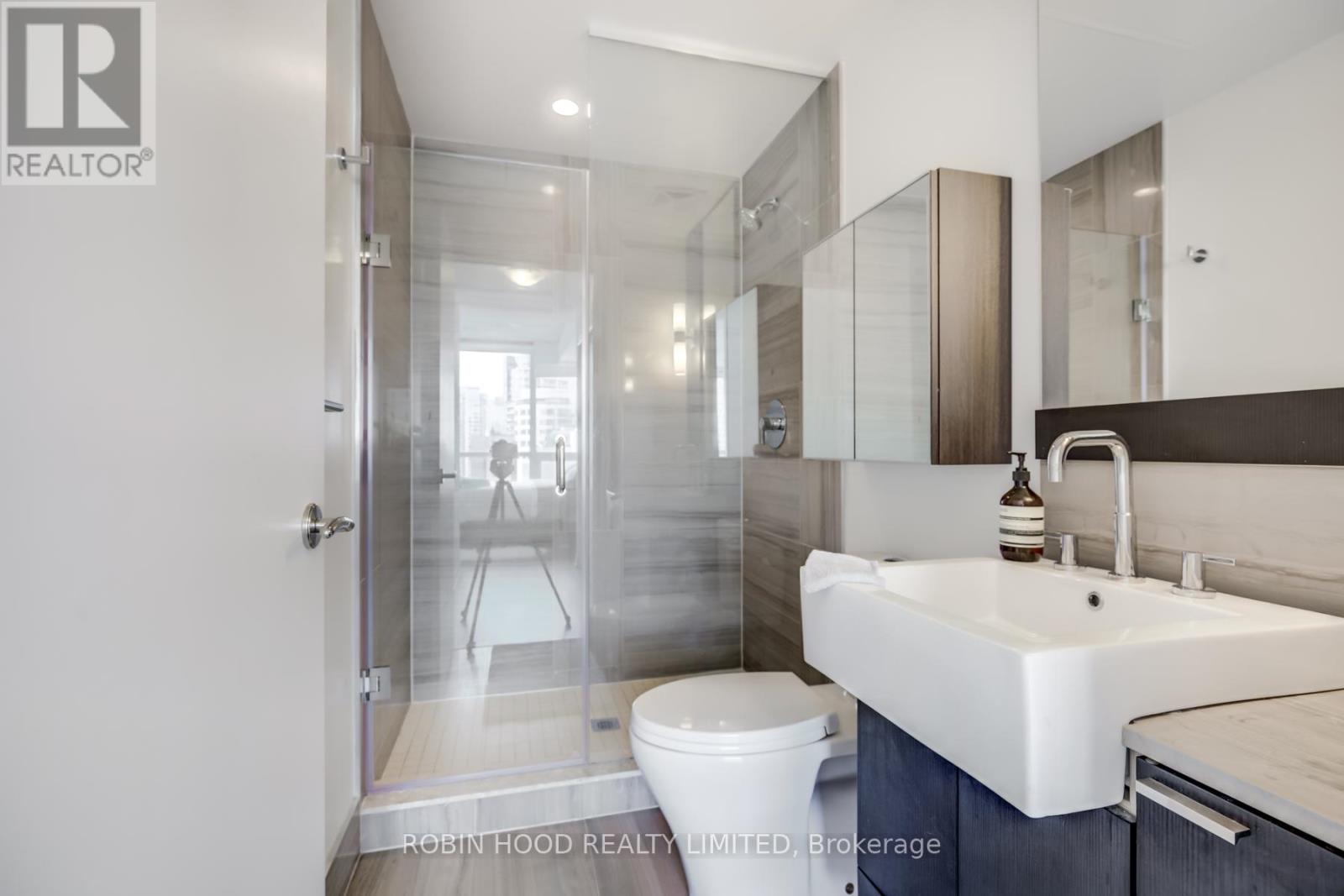 1708 - 88 Blue Jays Way, Toronto, Ontario  M5V 0L7 - Photo 14 - C12833558