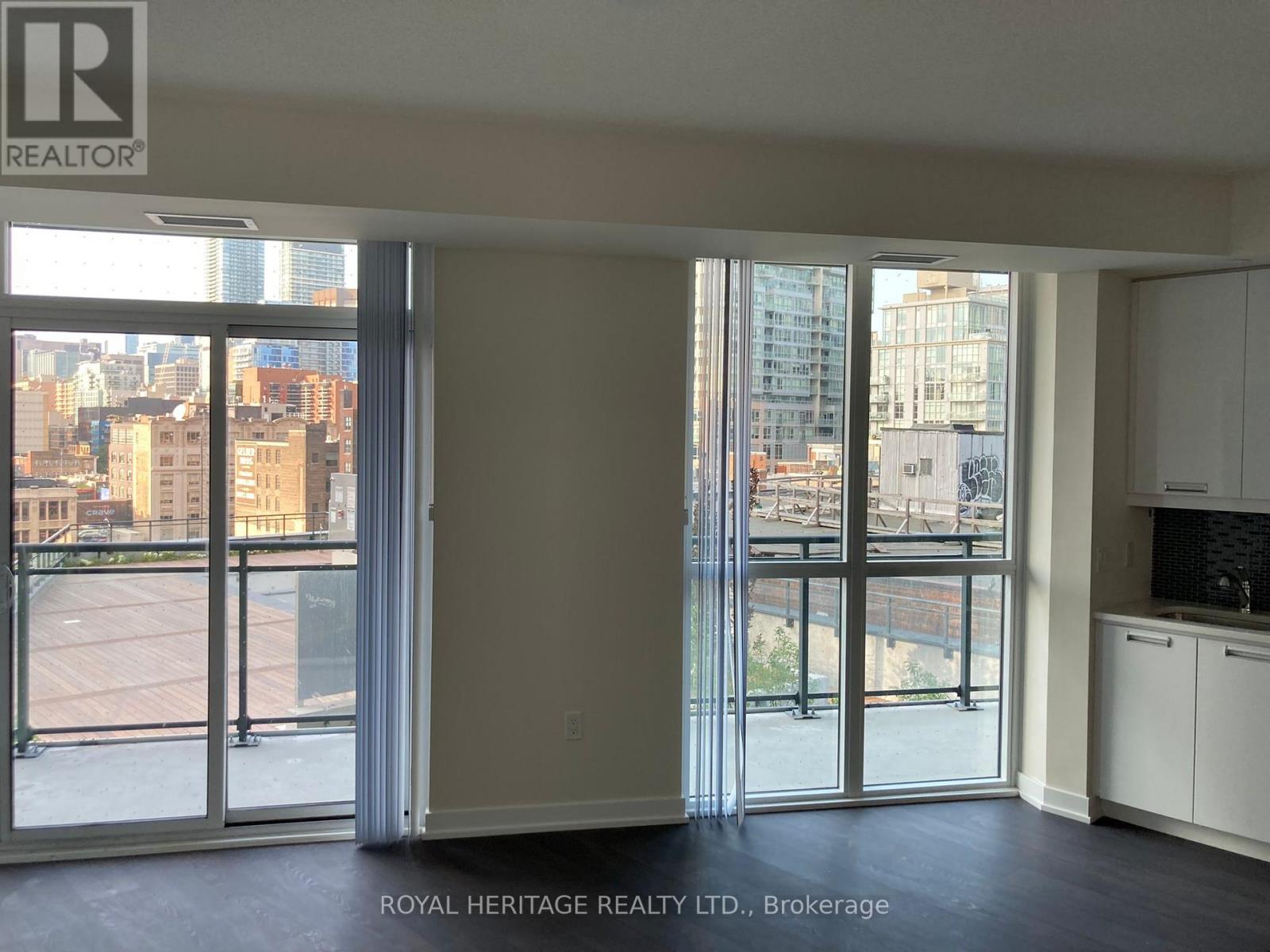 6 - 99 John St 706 Street, Toronto (Waterfront Communities), Ontario  M5V 0S6 - Photo 4 - C12833620