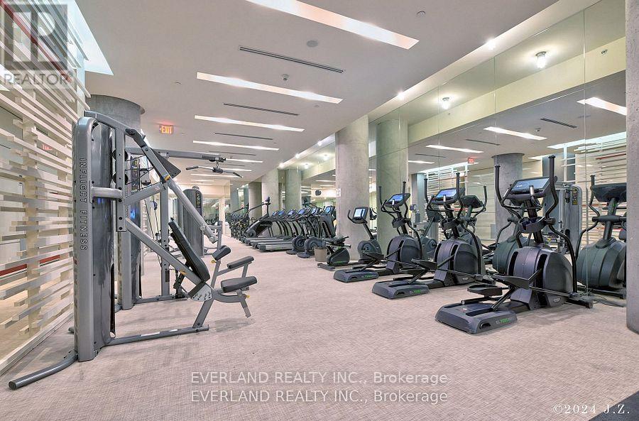 1702 - 15 Grenville Street, Toronto, Ontario  M4Y 0B9 - Photo 18 - C12833656