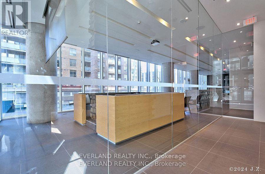 1702 - 15 Grenville Street, Toronto, Ontario  M4Y 0B9 - Photo 20 - C12833656