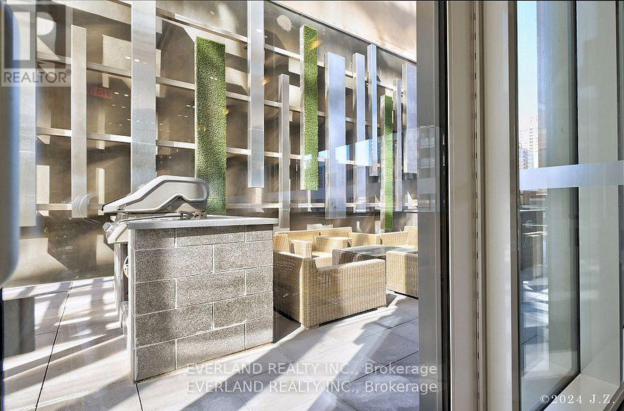 1702 - 15 Grenville Street, Toronto, Ontario  M4Y 0B9 - Photo 22 - C12833656