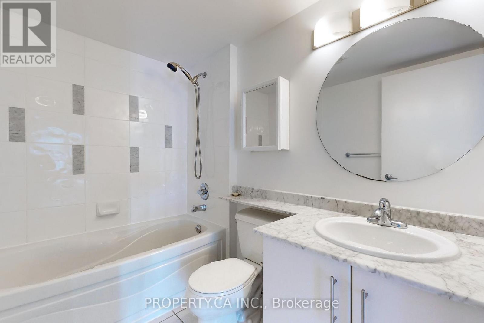 1701 - 16 Yonge Street, Toronto (Waterfront Communities), Ontario  M5E 2A1 - Photo 7 - C12833694