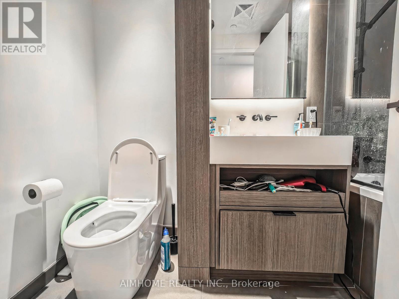 1206 - 55 Charles Street E, Toronto, Ontario  M4Y 1S9 - Photo 10 - C12833738