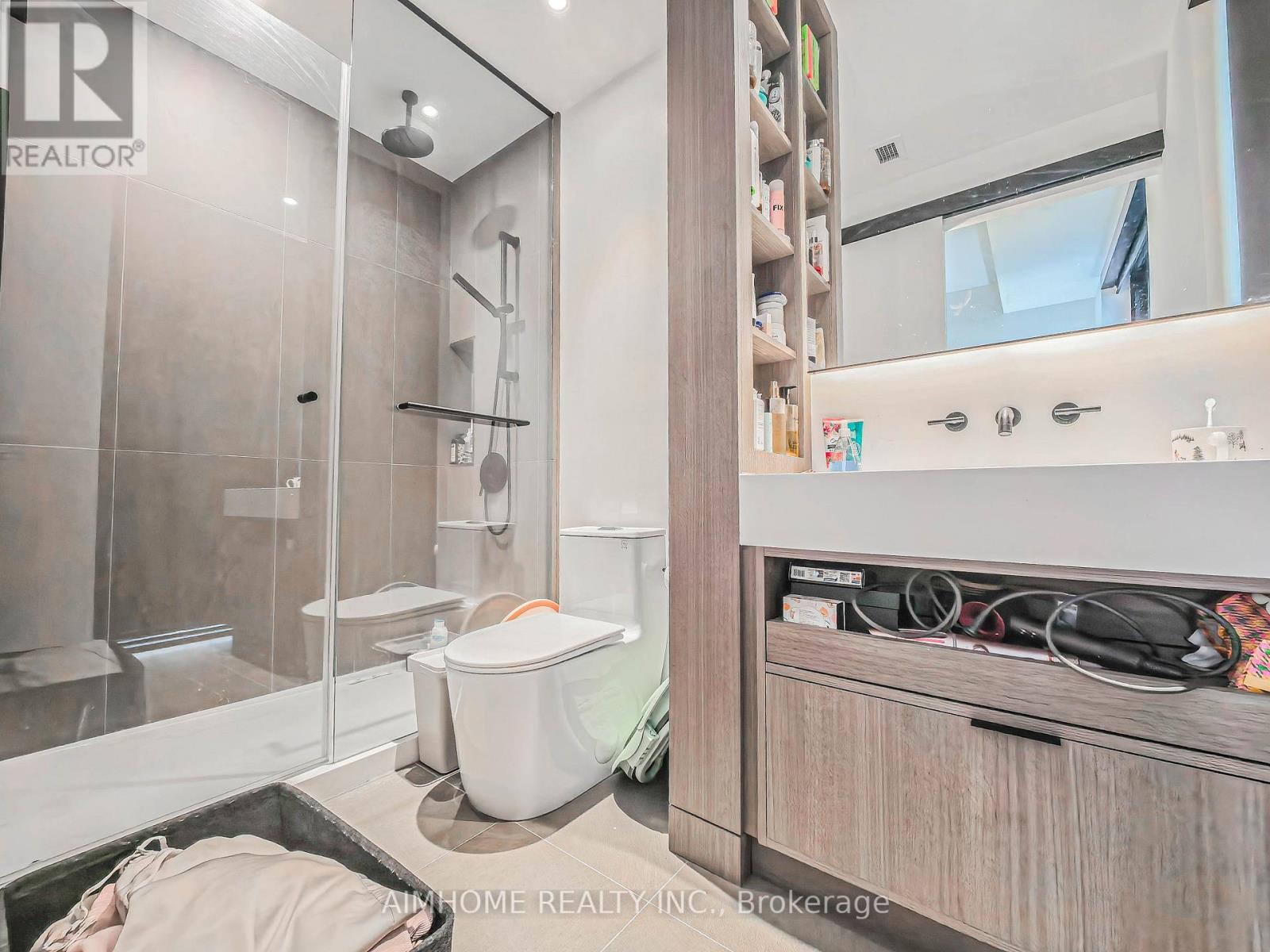 1206 - 55 Charles Street E, Toronto, Ontario  M4Y 1S9 - Photo 9 - C12833738