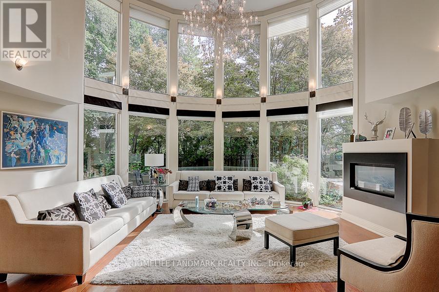 35 Gardiner Road E, Toronto, Ontario  M5P 3B6 - Photo 11 - C12833750