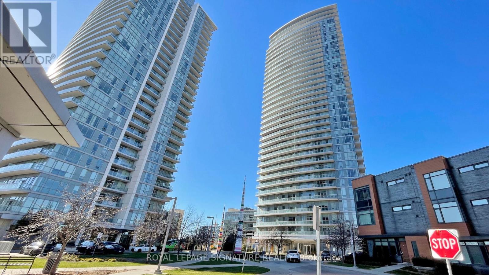 2608 - 70 Forest Manor Road, Toronto, Ontario  M2J 1M6 - Photo 2 - C12833784