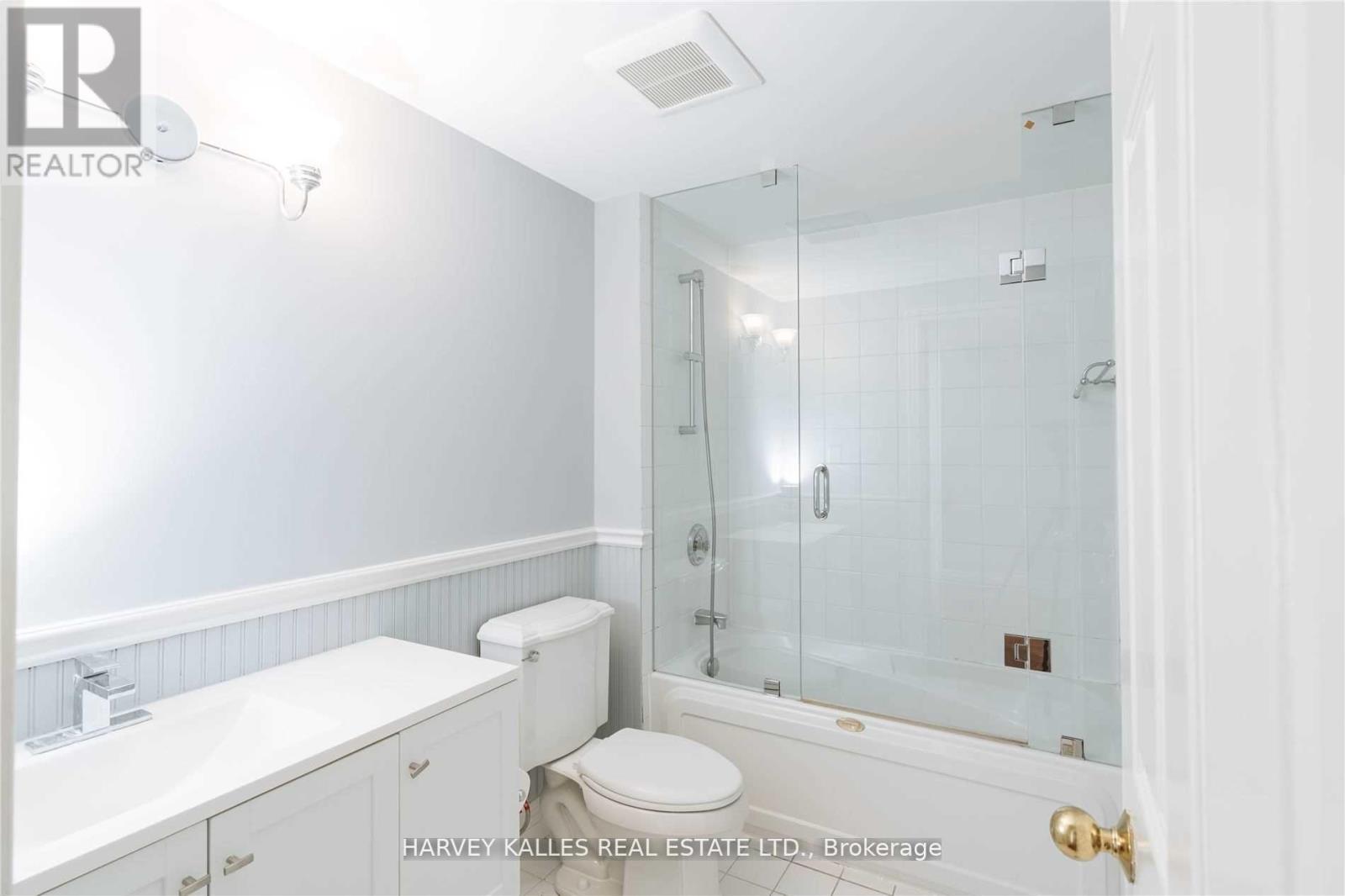 22 Lower Village Gate, Toronto, Ontario  M5P 3L7 - Photo 19 - C12833802