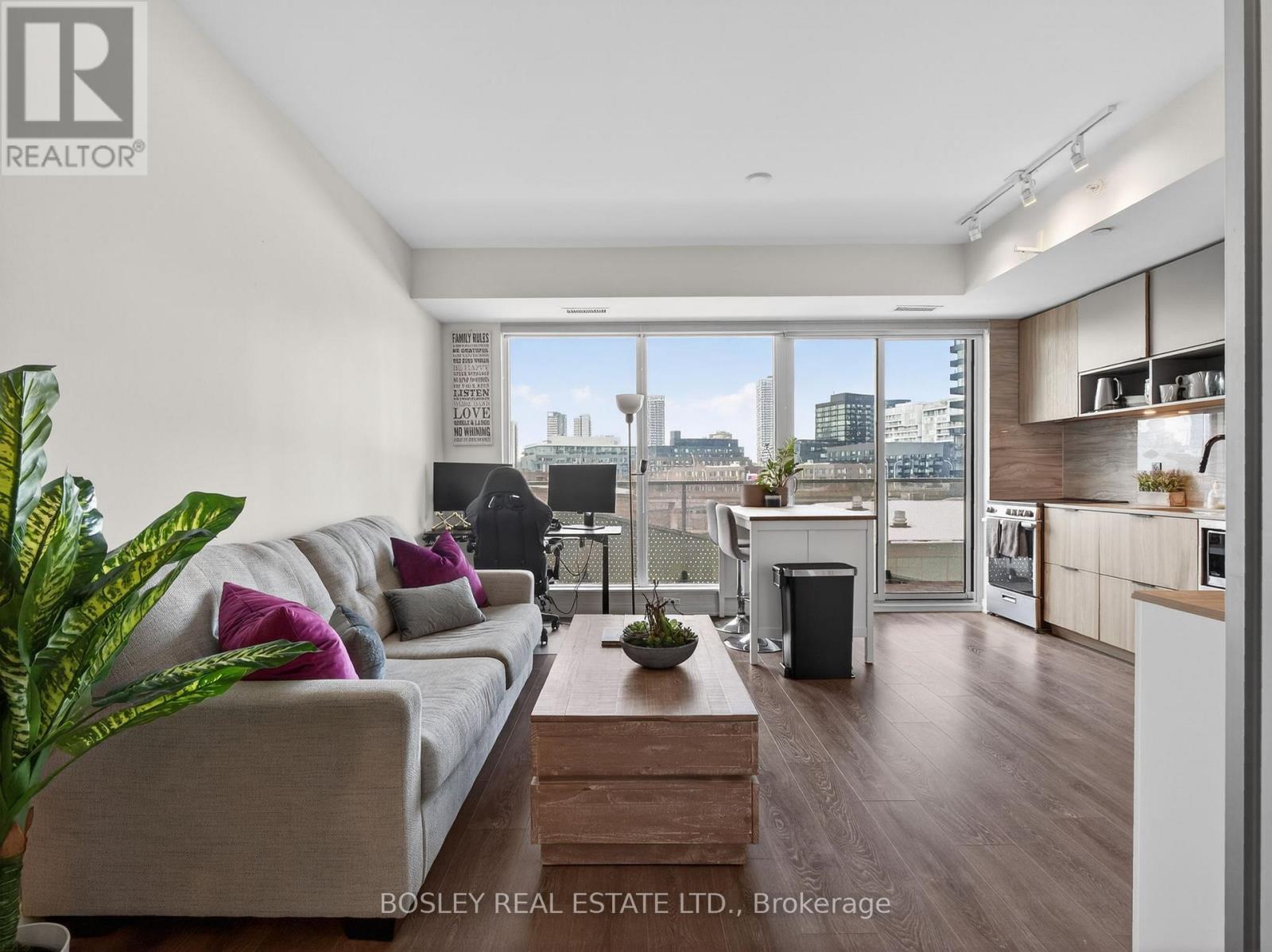 516 - 60 Tannery Road, Toronto, Ontario  M5A 0S8 - Photo 2 - C12833806