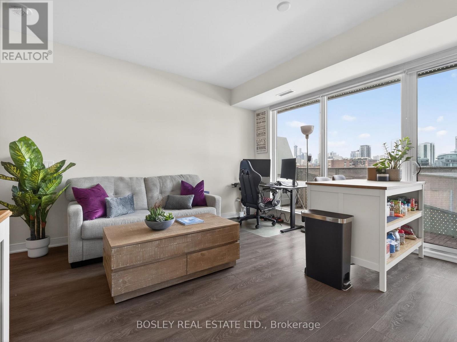 516 - 60 Tannery Road, Toronto, Ontario  M5A 0S8 - Photo 3 - C12833806