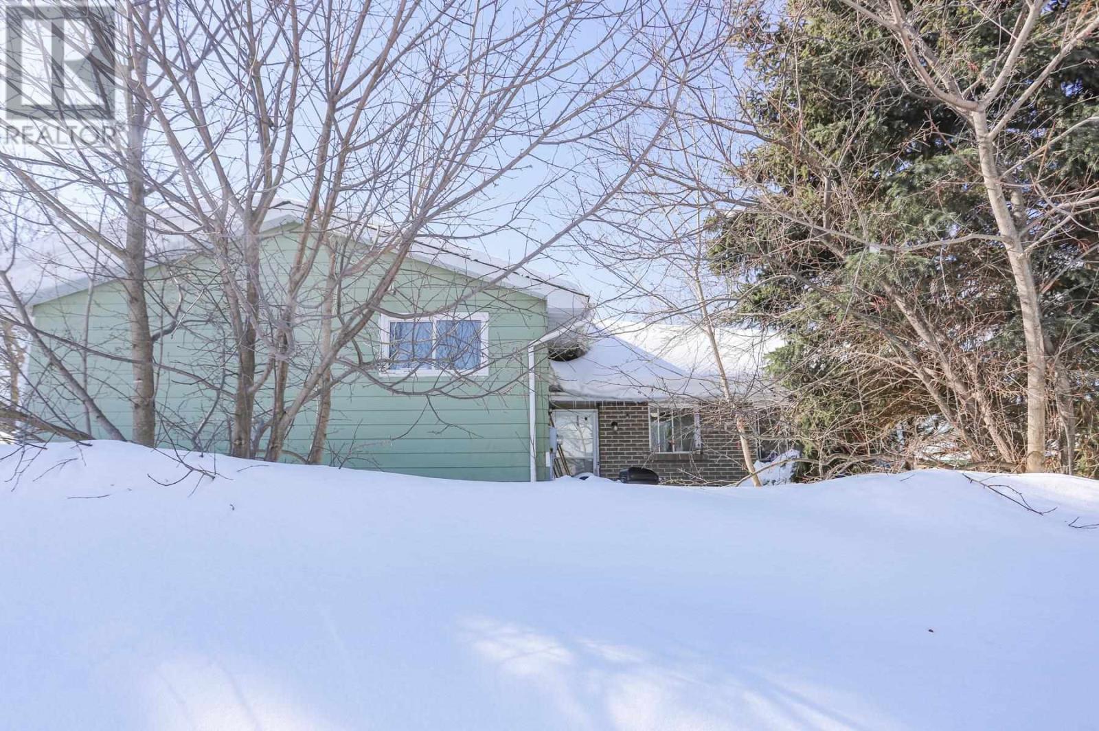 136 Panoramic, Sault Ste Marie, Ontario  P6B 5V6 - Photo 19 - SM260350