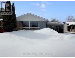 118 KIRKER AVENUE, Toronto, Ontario