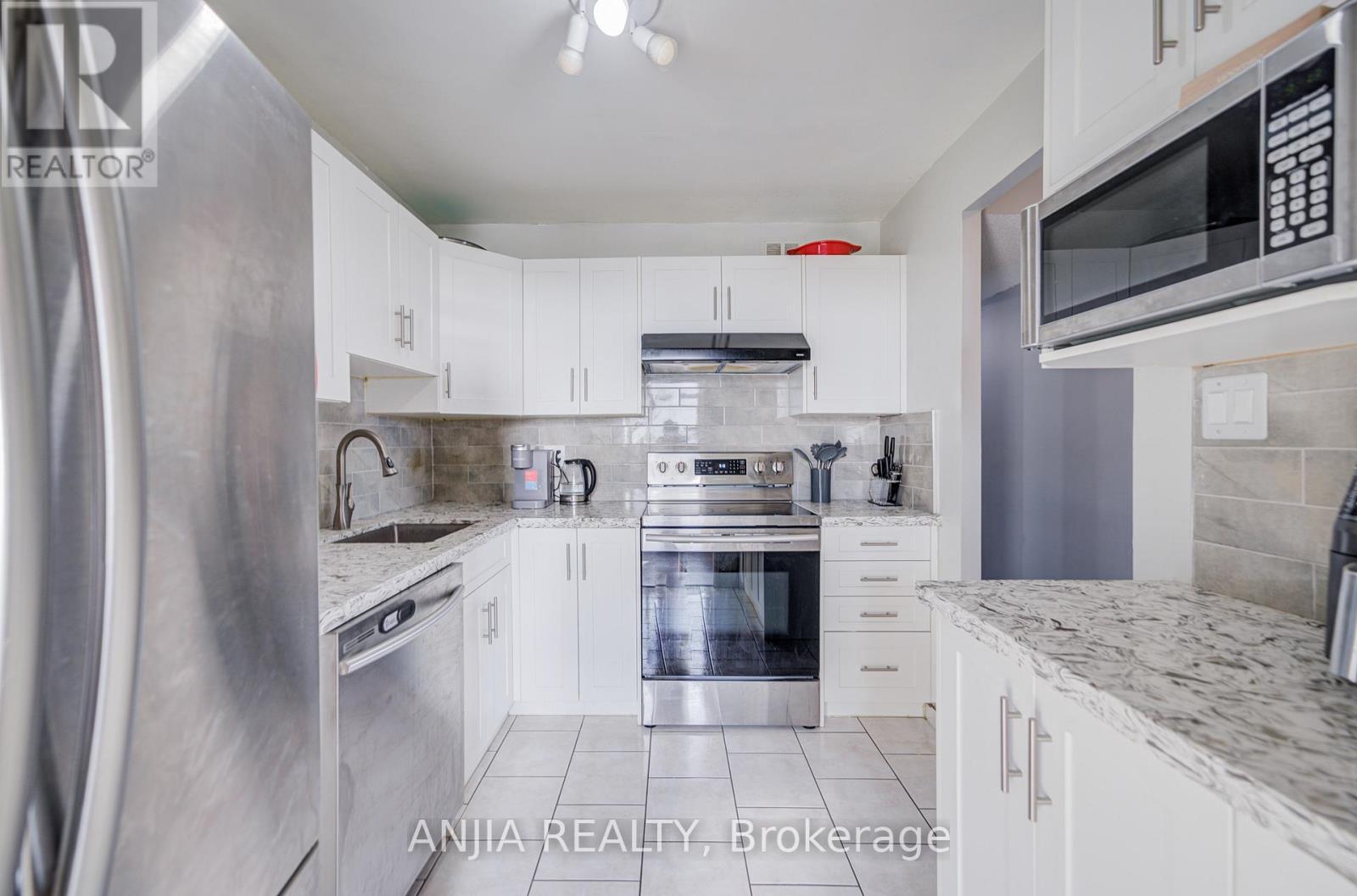 1011 - 44 Falby Court, Ajax (South East), Ontario  L1S 3L1 - Photo 19 - E12833710