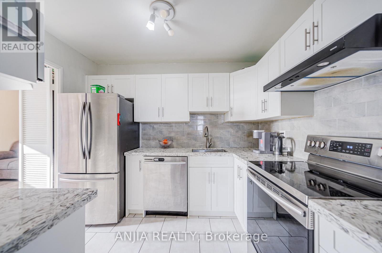 1011 - 44 Falby Court, Ajax (South East), Ontario  L1S 3L1 - Photo 22 - E12833710