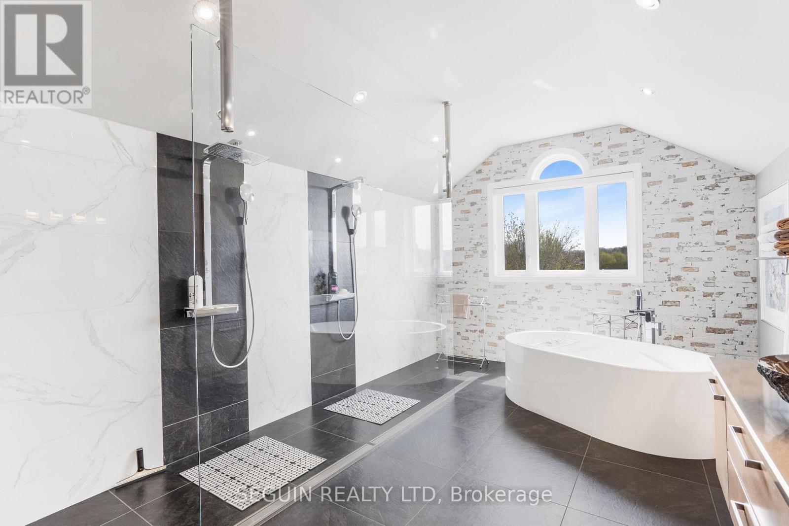 3519 Front Road, East Hawkesbury, Ontario  K6A 2R2 - Photo 33 - X12833772