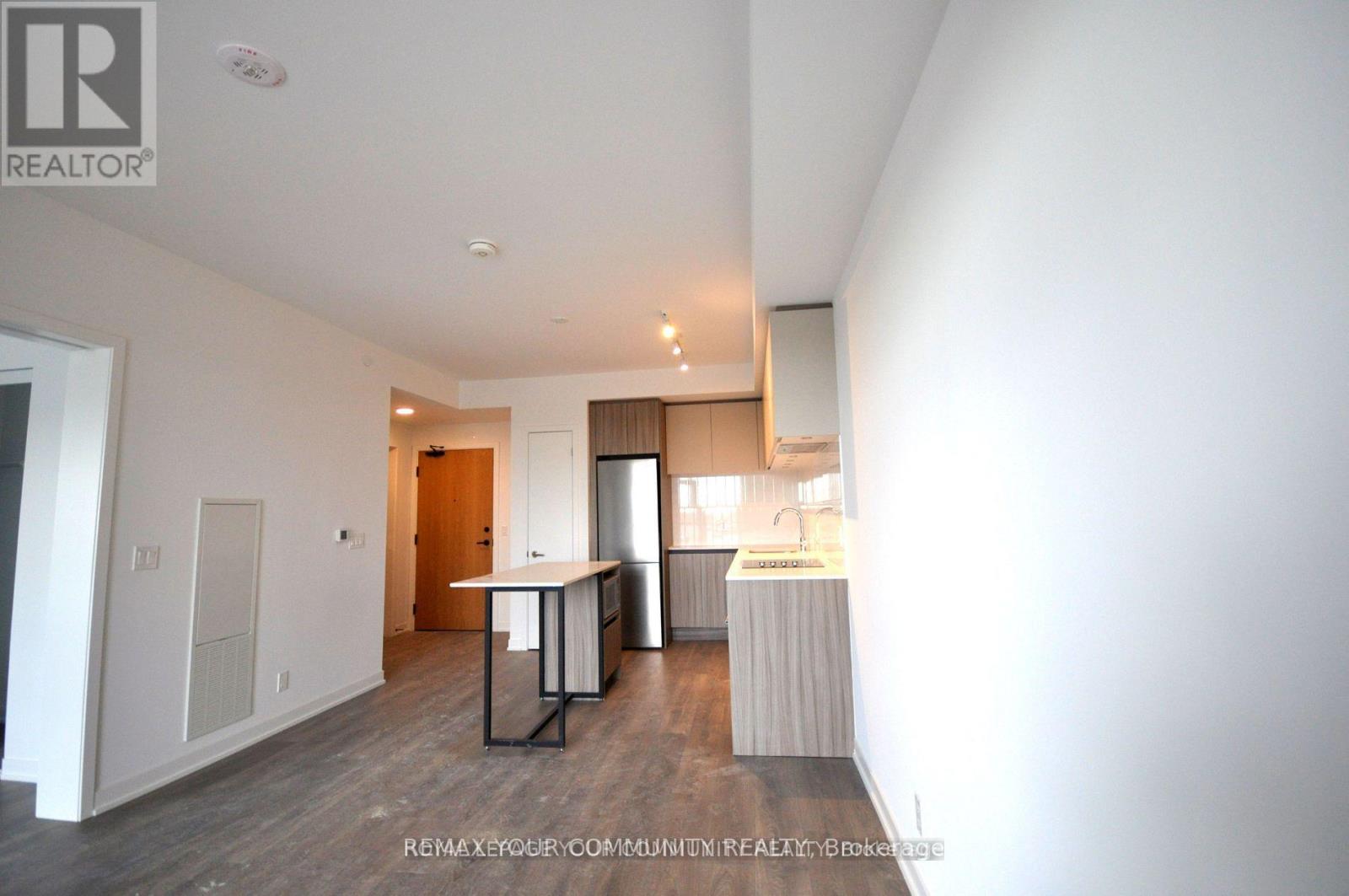 310 - 7950 Bathurst Street, Vaughan, Ontario  L4J 0L4 - Photo 7 - N12833504