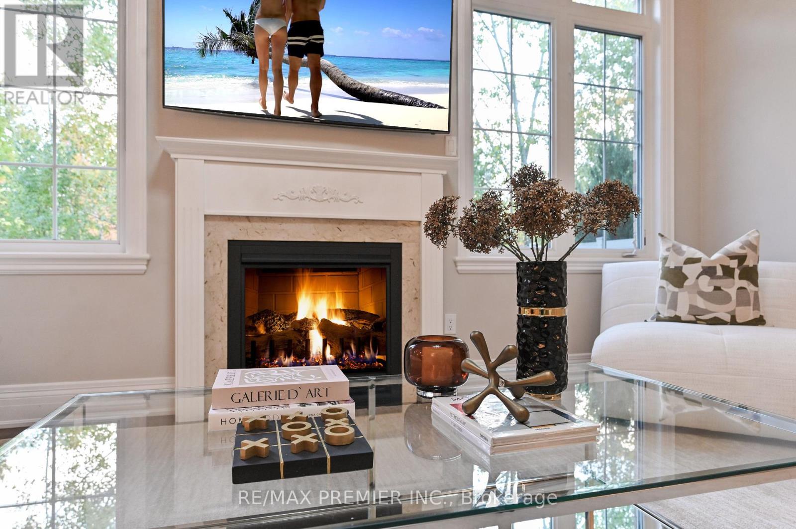 64 Heintzman Crescent, Vaughan, Ontario  L6A 4T1 - Photo 17 - N12833506