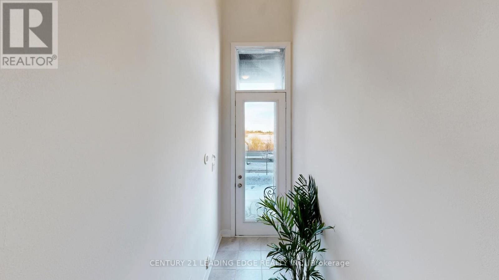 75 Mikayla Lane, Markham, Ontario  L6B 1R1 - Photo 3 - N12833508