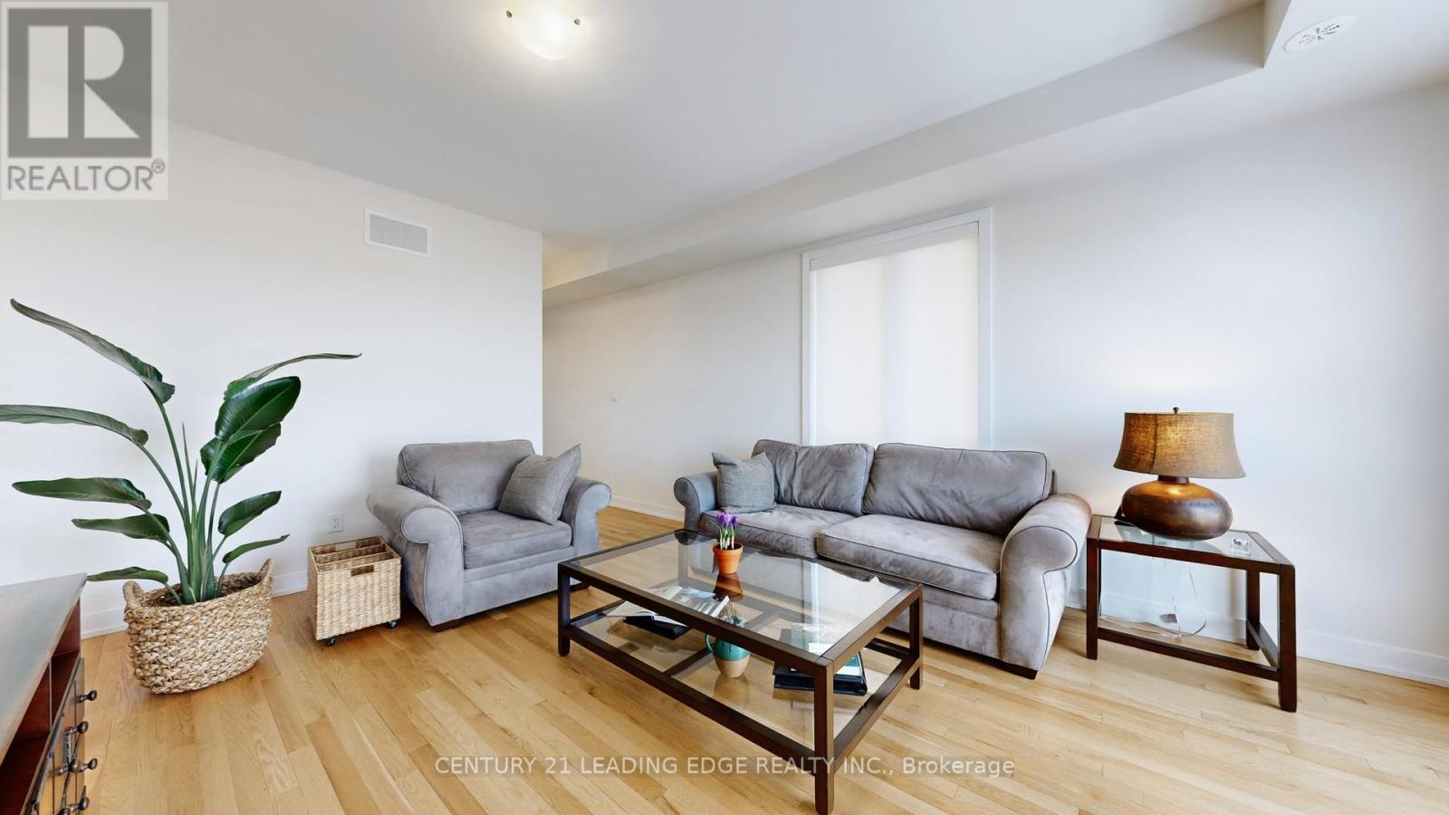 75 Mikayla Lane, Markham, Ontario  L6B 1R1 - Photo 6 - N12833508