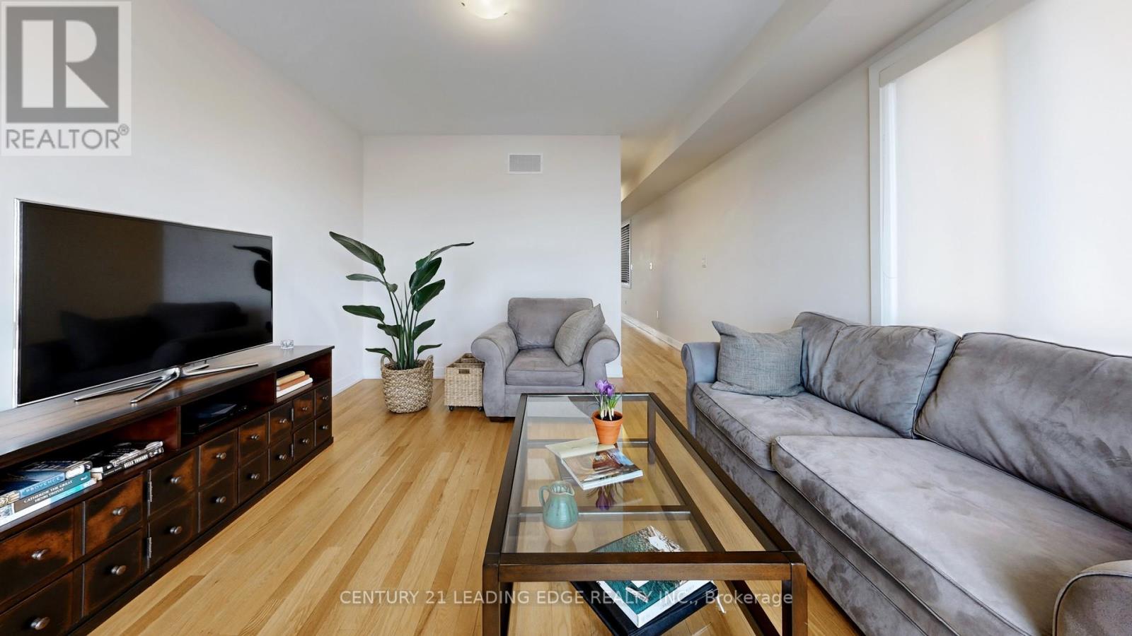 75 Mikayla Lane, Markham, Ontario  L6B 1R1 - Photo 9 - N12833508