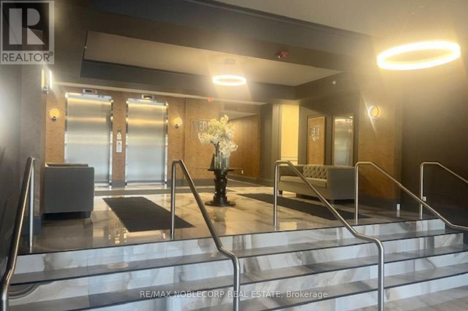 205 - 8302 Islington Avenue, Vaughan, Ontario  L4L 0E6 - Photo 10 - N12833516