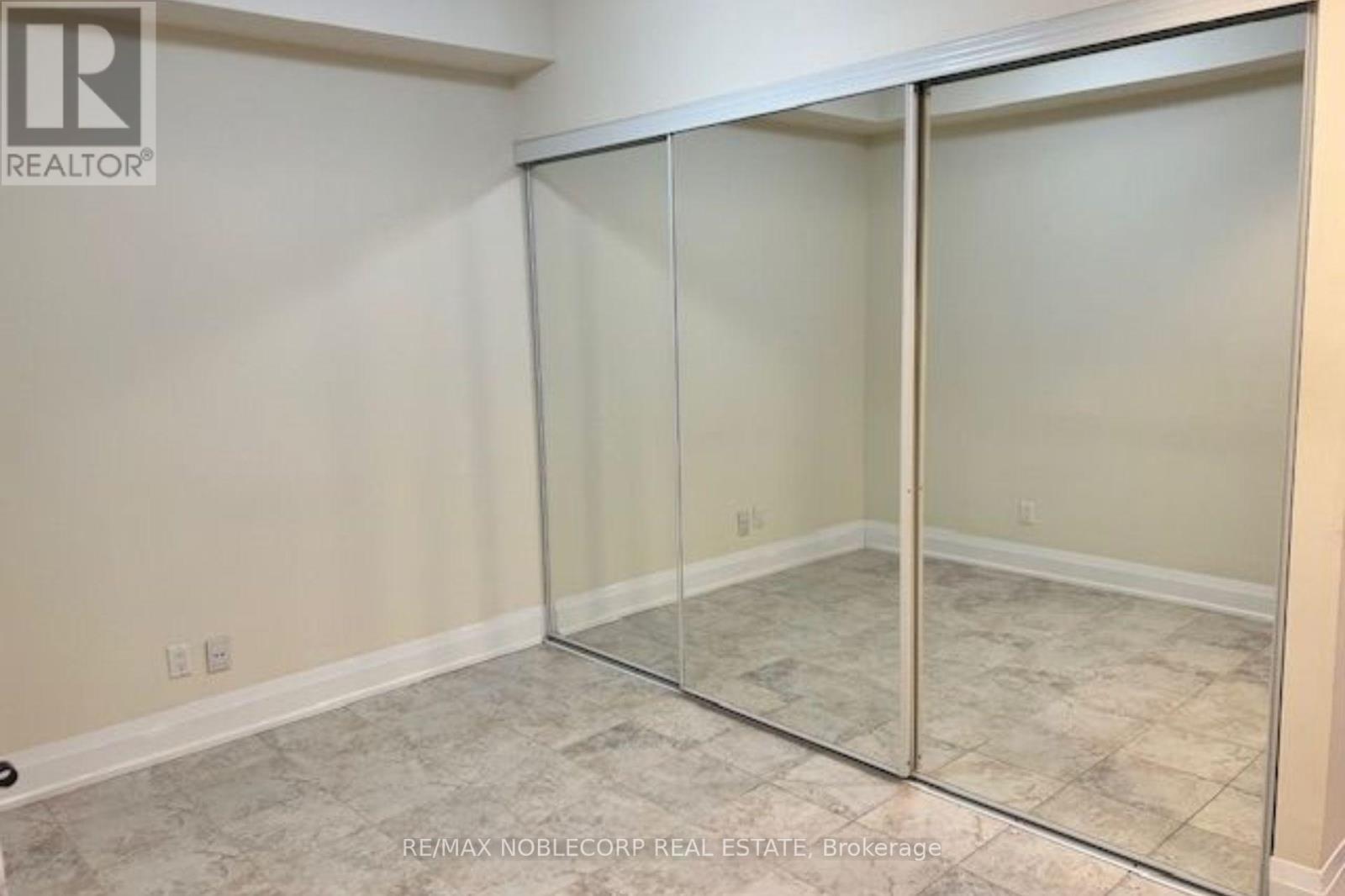 205 - 8302 Islington Avenue, Vaughan, Ontario  L4L 0E6 - Photo 18 - N12833516