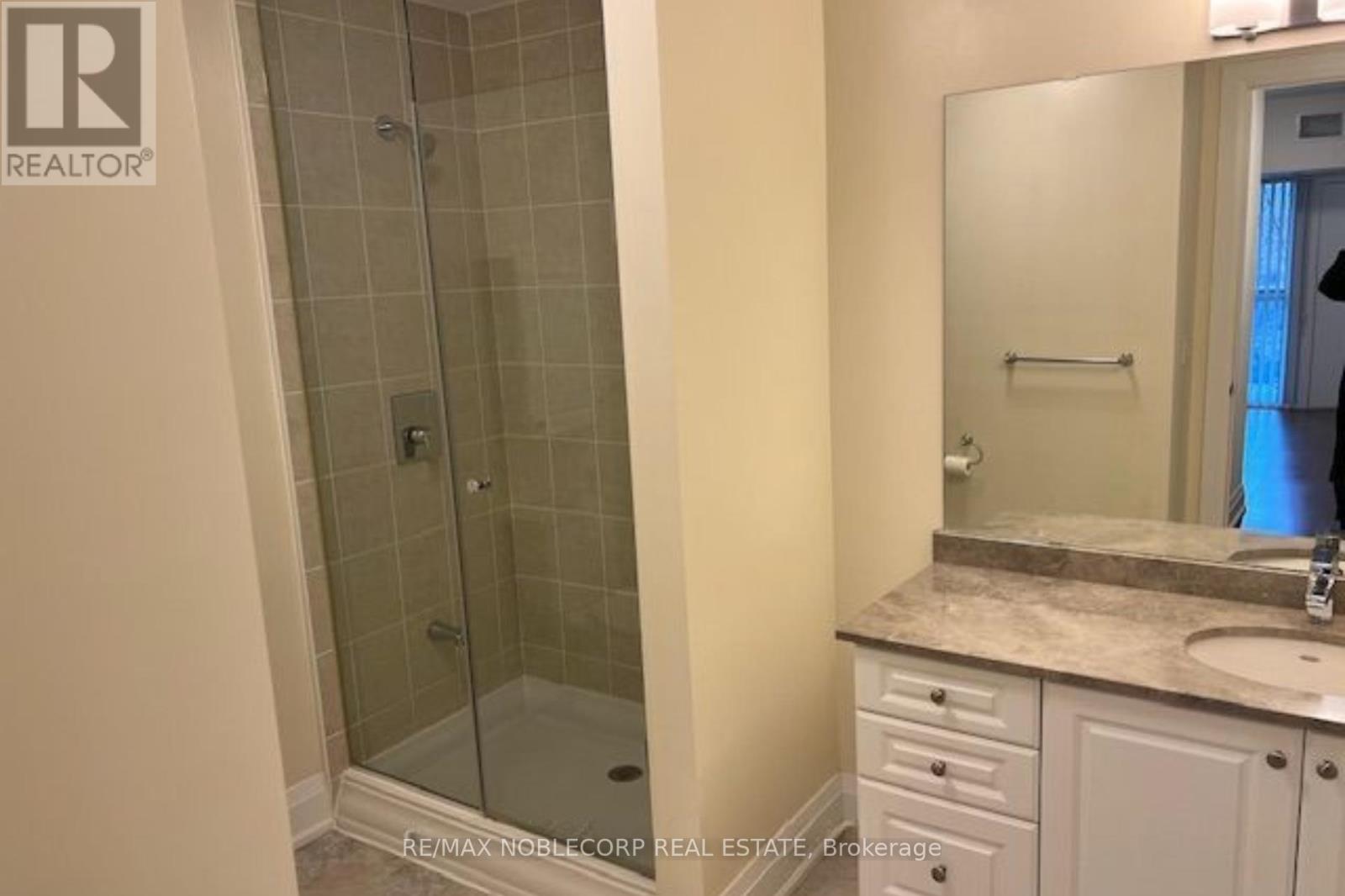 205 - 8302 Islington Avenue, Vaughan, Ontario  L4L 0E6 - Photo 44 - N12833516