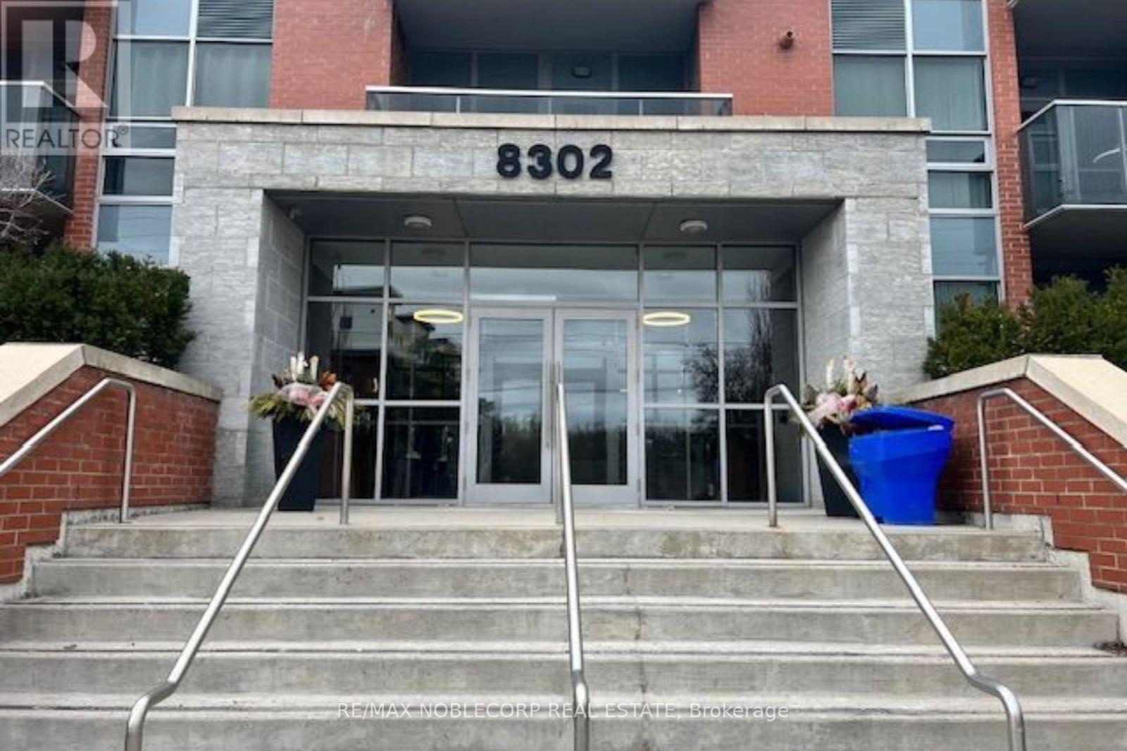 205 - 8302 Islington Avenue, Vaughan, Ontario  L4L 0E6 - Photo 6 - N12833516