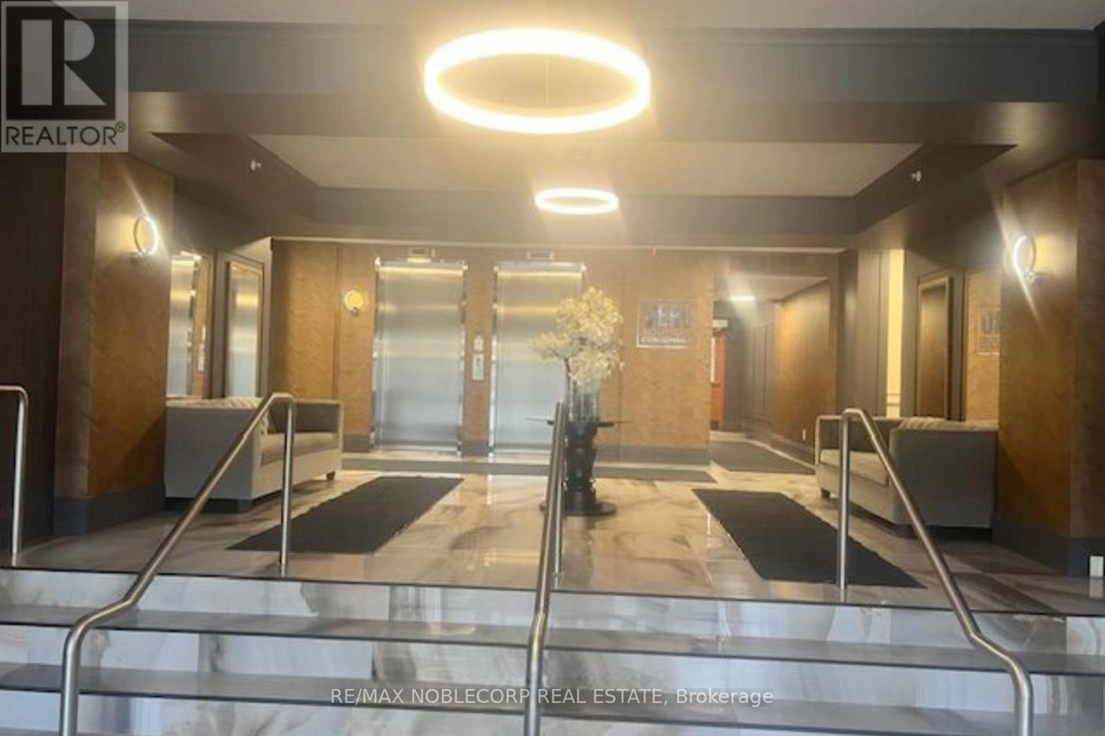 205 - 8302 Islington Avenue, Vaughan, Ontario  L4L 0E6 - Photo 8 - N12833516