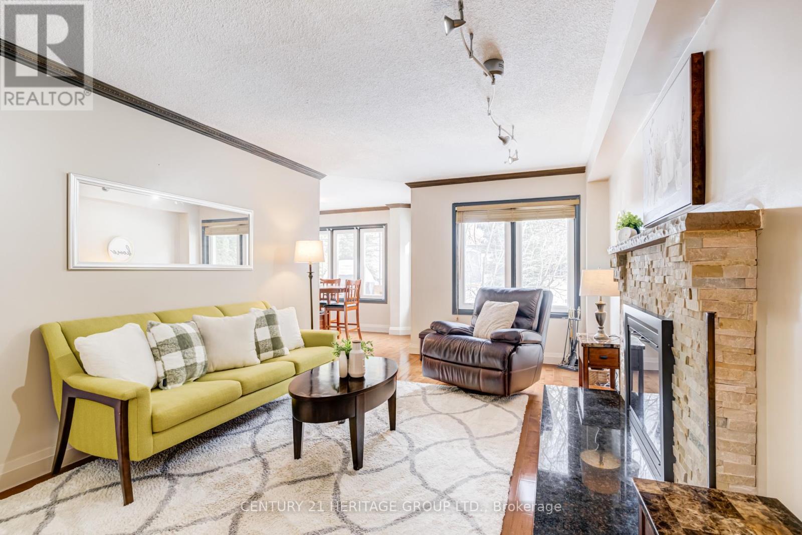 347 Alex Doner Drive, Newmarket (Glenway Estates), Ontario  L3X 1G1 - Photo 16 - N12833554