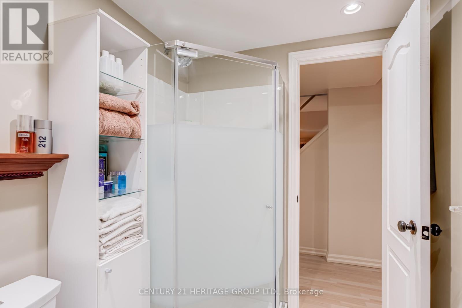 347 Alex Doner Drive, Newmarket (Glenway Estates), Ontario  L3X 1G1 - Photo 36 - N12833554