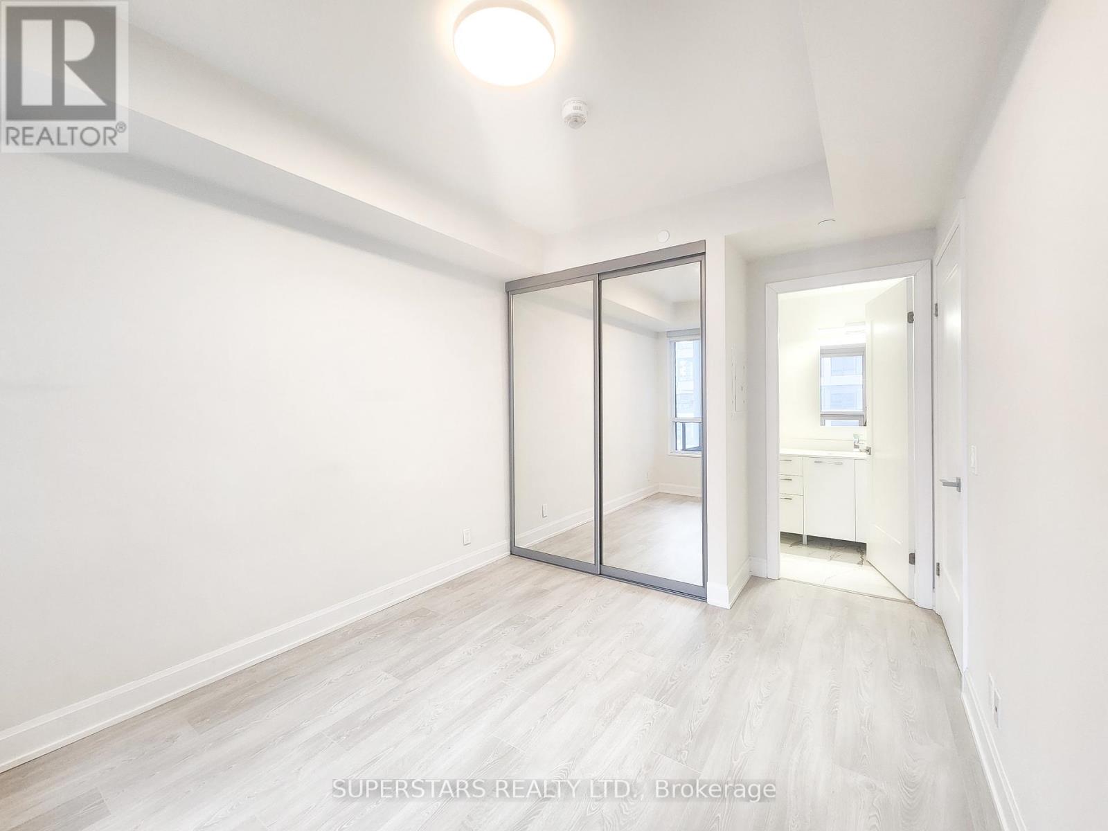 631 - 38 Water Walk Drive, Markham, Ontario  L3R 6M8 - Photo 11 - N12833602