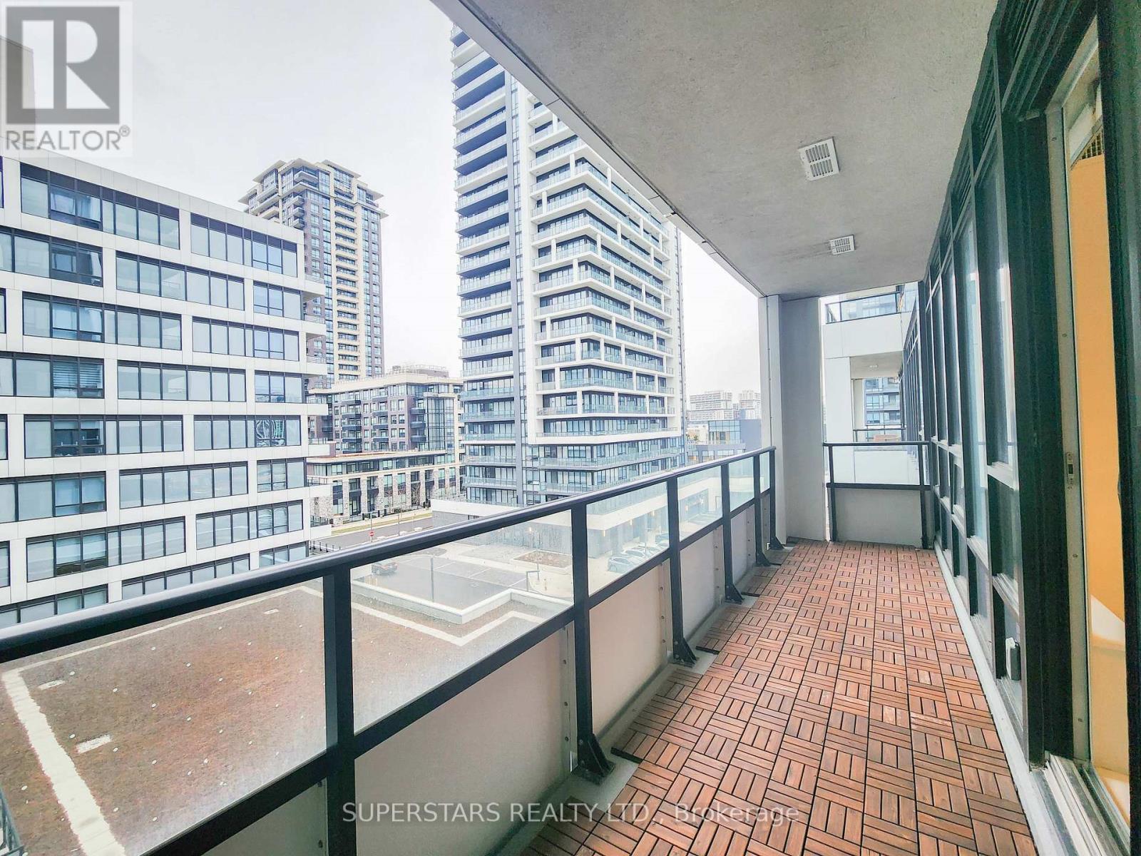 631 - 38 Water Walk Drive, Markham, Ontario  L3R 6M8 - Photo 9 - N12833602