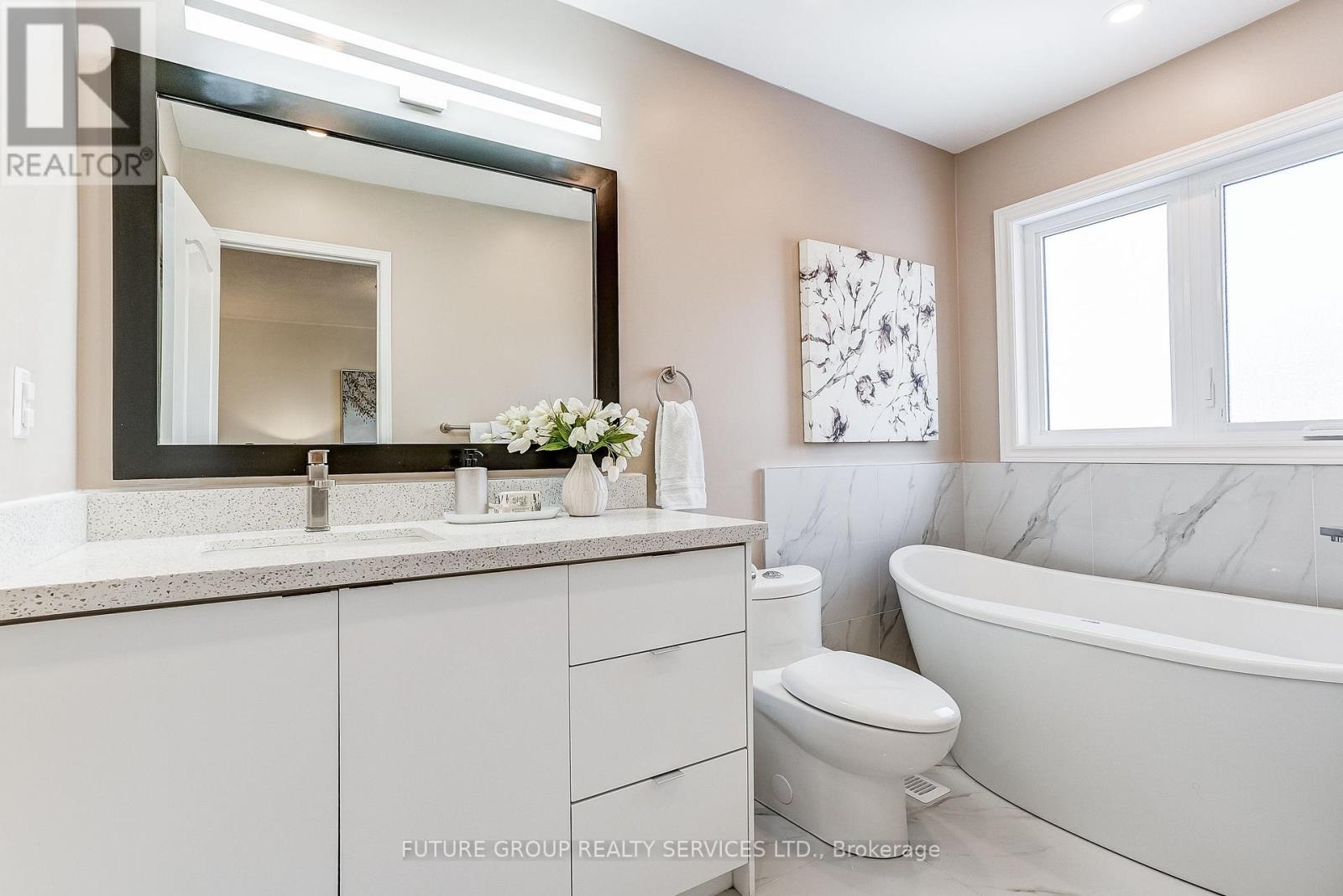 72 Camino Drive, Vaughan, Ontario  L6A 3W6 - Photo 28 - N12833622