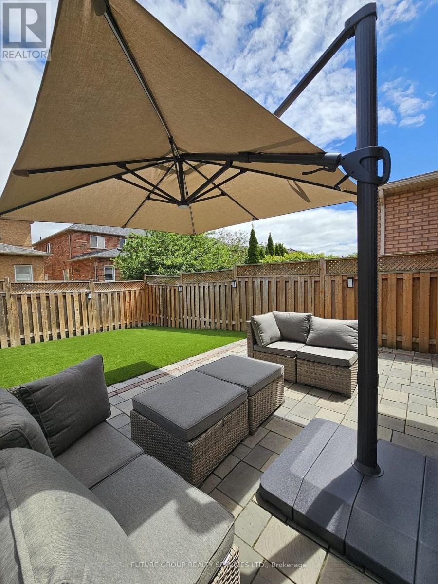 72 Camino Drive, Vaughan, Ontario  L6A 3W6 - Photo 43 - N12833622