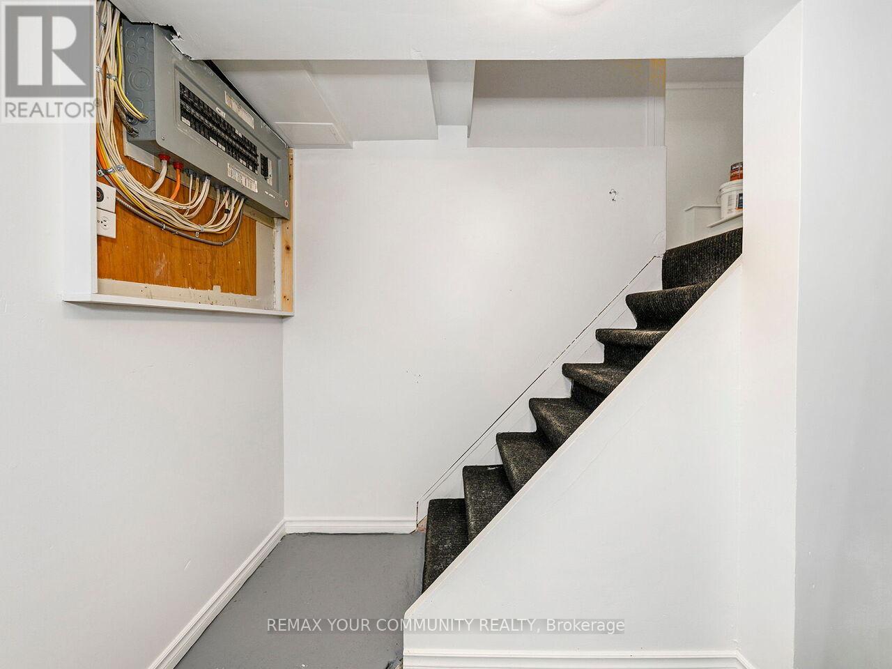 Lower - 4800 Herald Road, East Gwillimbury, Ontario  L0G 1M0 - Photo 6 - N12833650