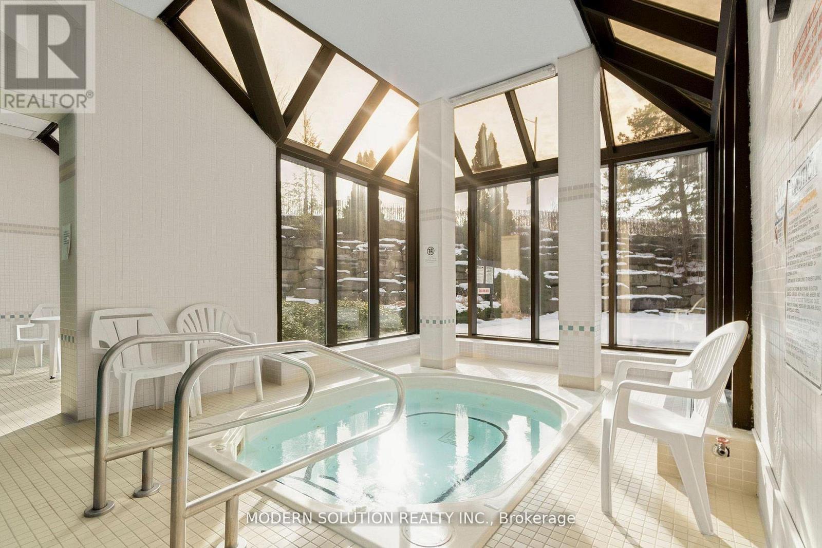 426 - 32 Clarissa Drive, Richmond Hill, Ontario  L4C 9R7 - Photo 43 - N12833652