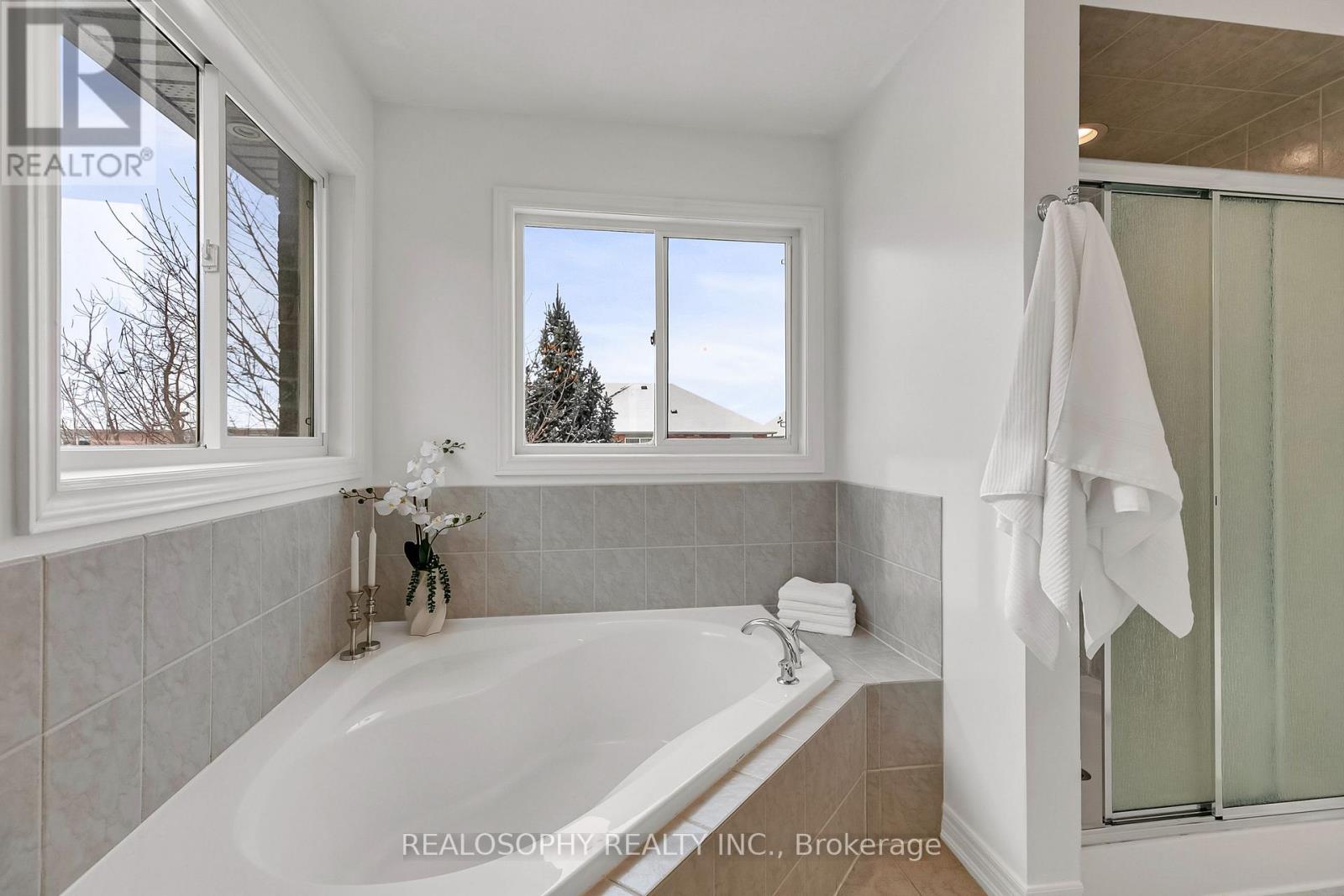 284 Bilbrough Street, Aurora, Ontario  L4G 7X5 - Photo 16 - N12833662