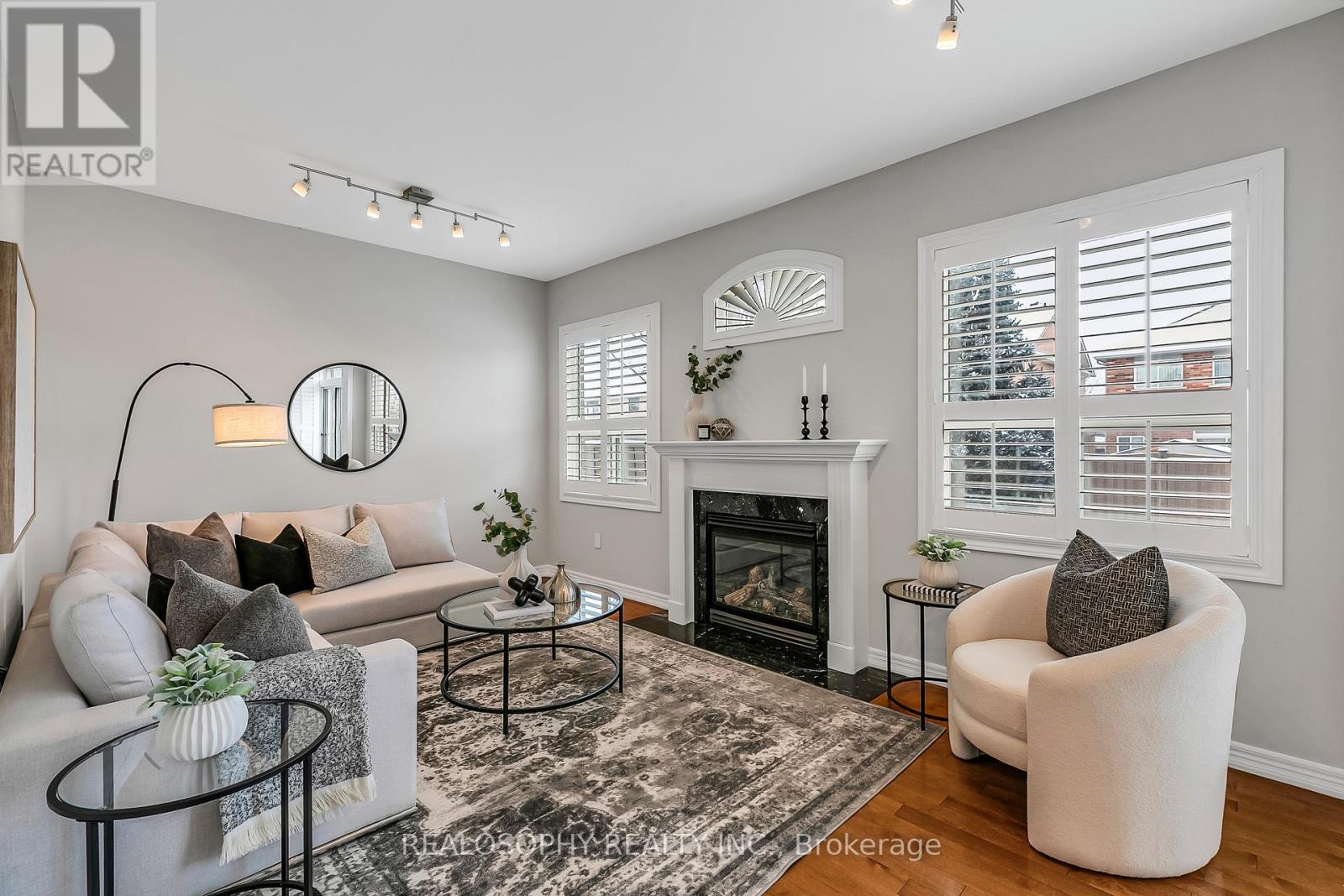 284 Bilbrough Street, Aurora, Ontario  L4G 7X5 - Photo 6 - N12833662