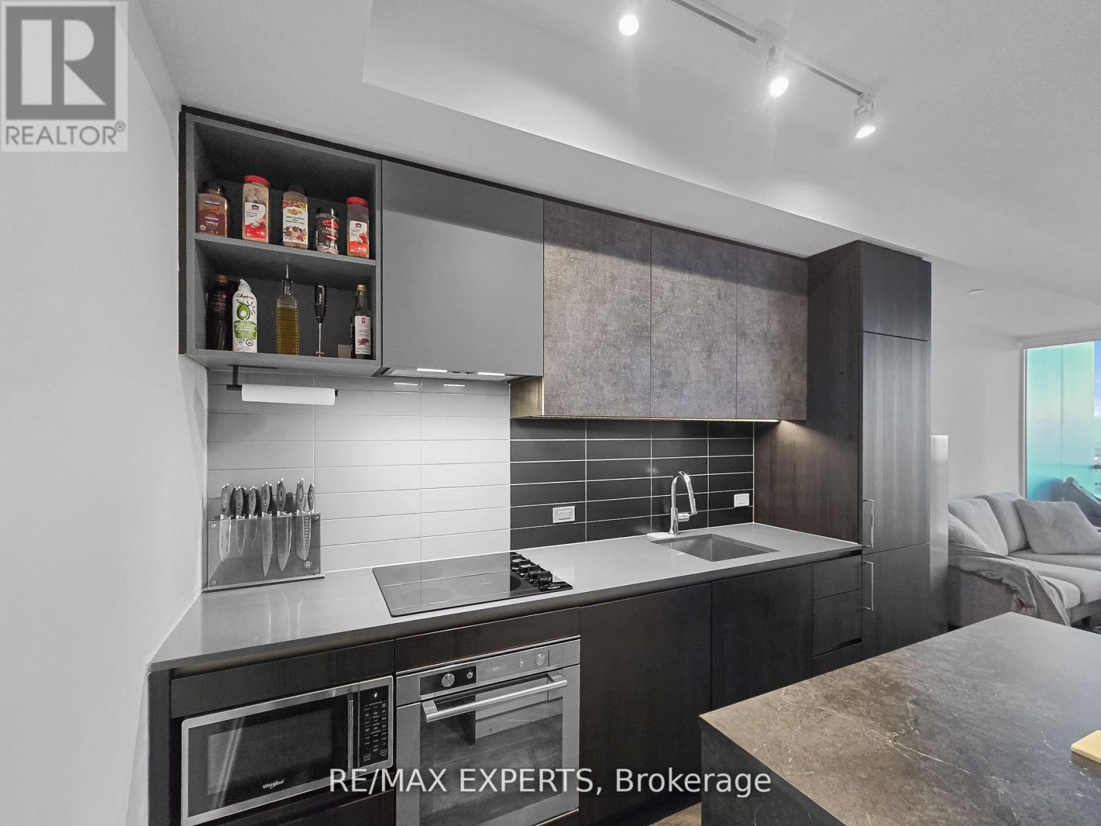 4701 - 7890 Jane Street, Vaughan, Ontario  L4K 0K9 - Photo 6 - N12833664