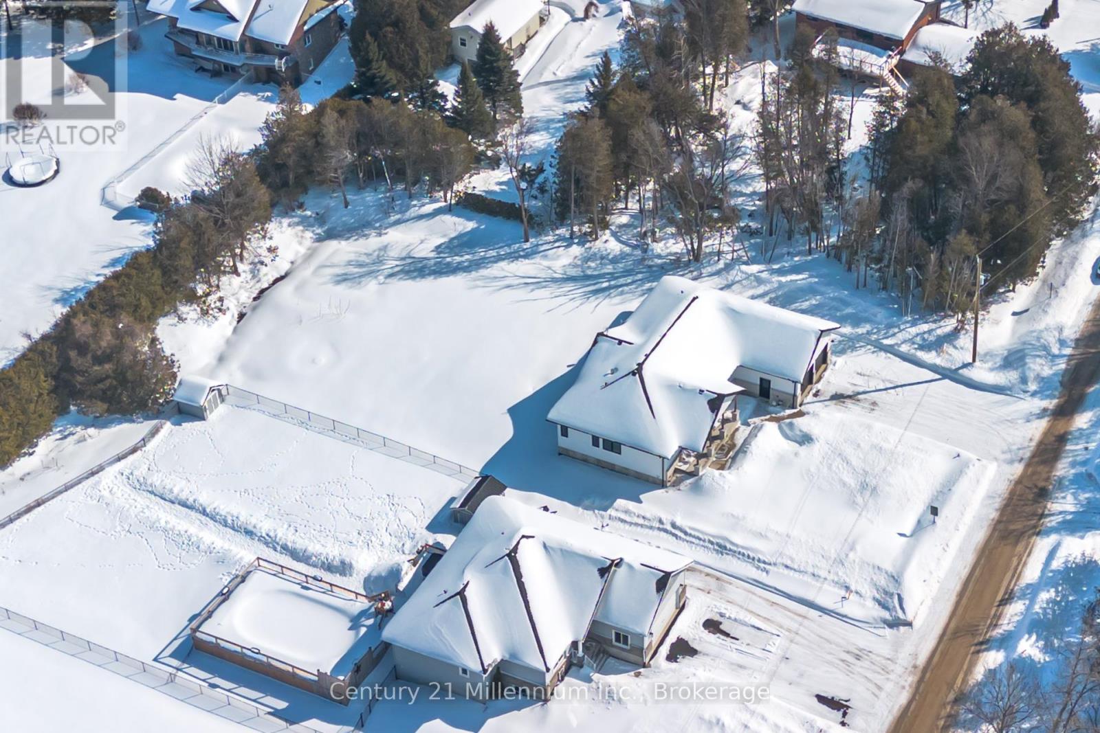 109 Grandore Street, Georgian Bluffs, Ontario N0H 2T0 - Photo 47 - X12833688