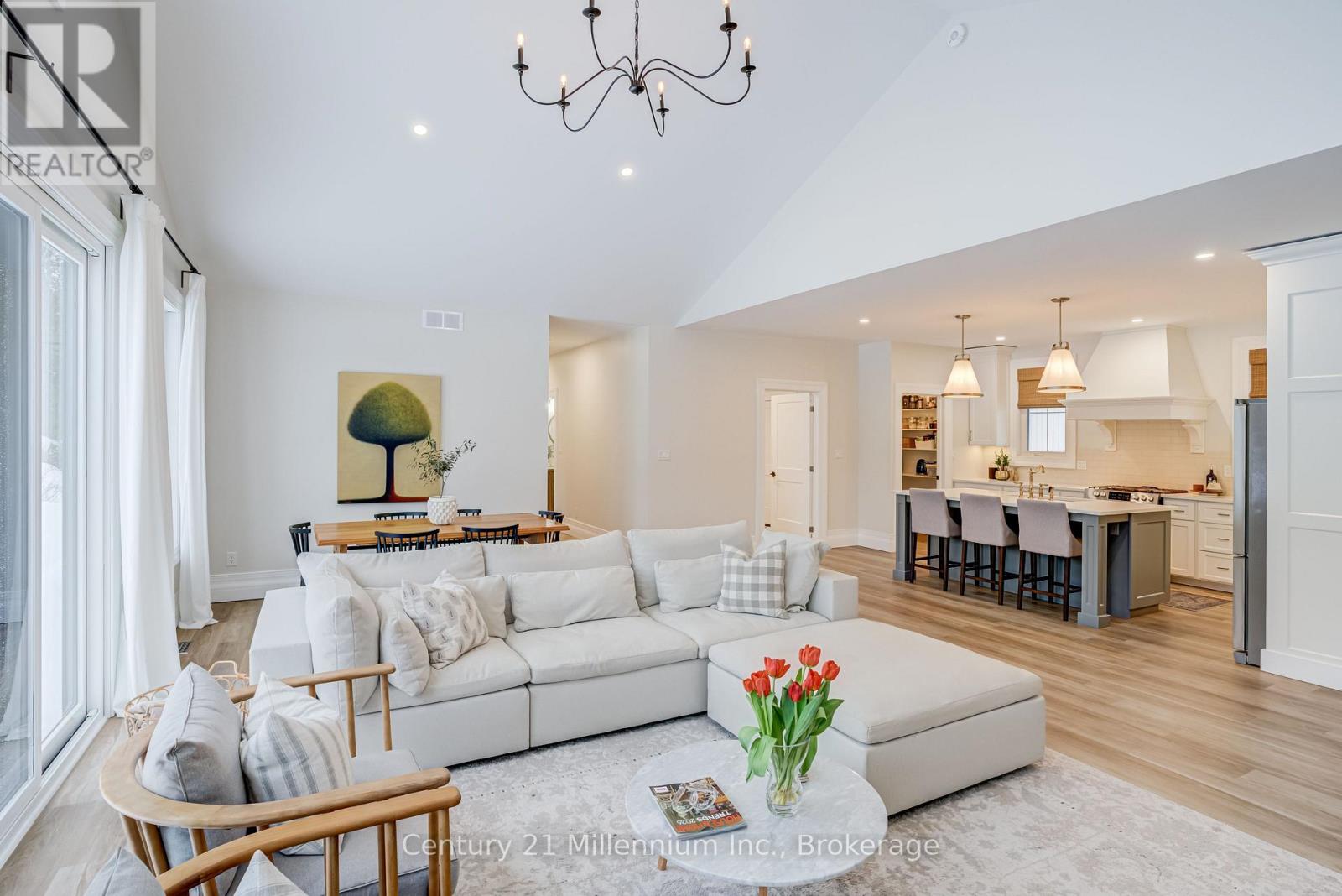 109 Grandore Street, Georgian Bluffs, Ontario N0H 2T0 - Photo 20 - X12833688