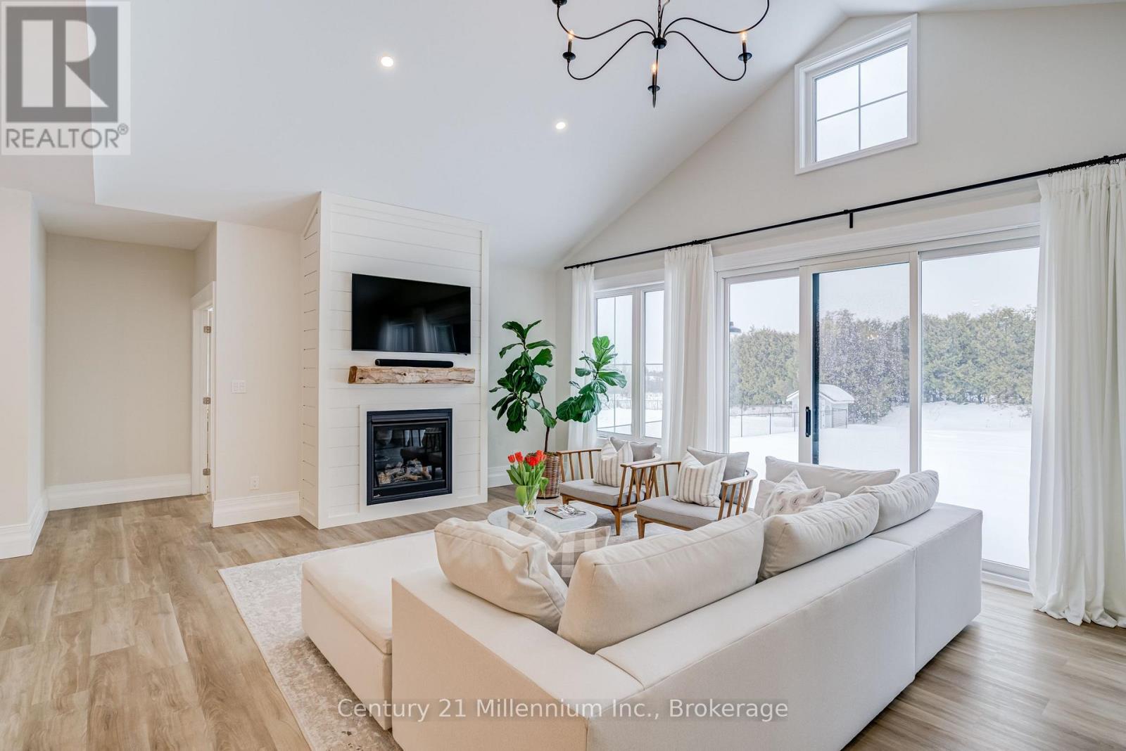 109 Grandore Street, Georgian Bluffs, Ontario N0H 2T0 - Photo 17 - X12833688