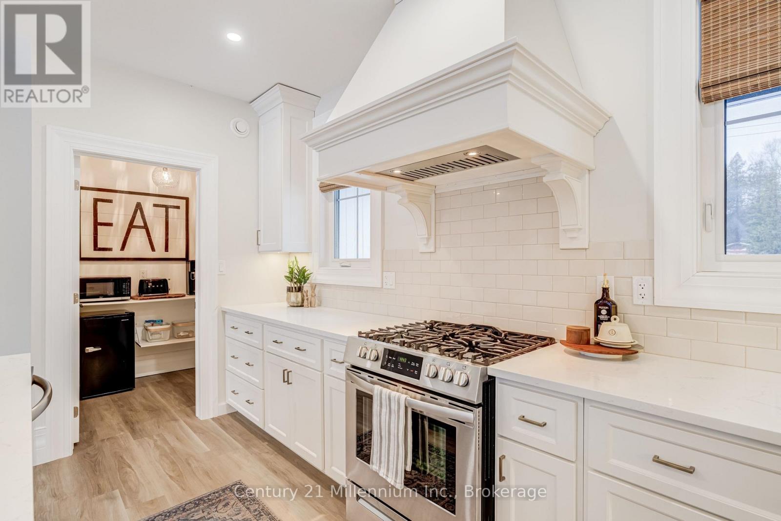 109 Grandore Street, Georgian Bluffs, Ontario N0H 2T0 - Photo 28 - X12833688