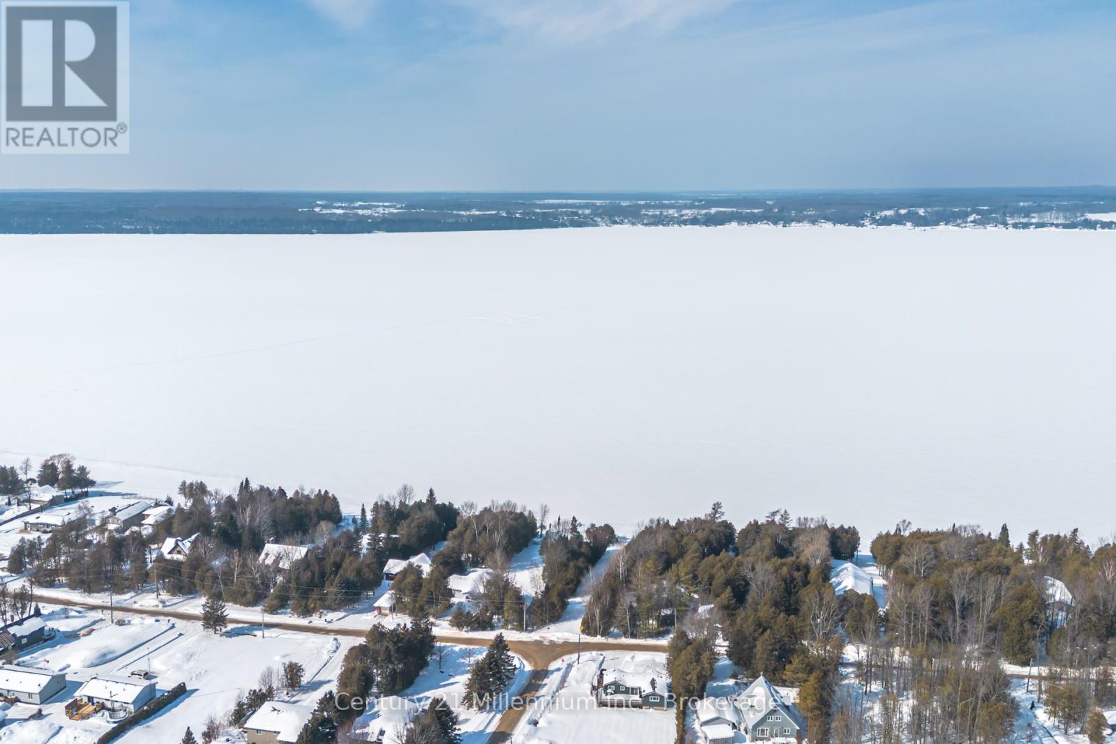 109 Grandore Street, Georgian Bluffs, Ontario N0H 2T0 - Photo 49 - X12833688