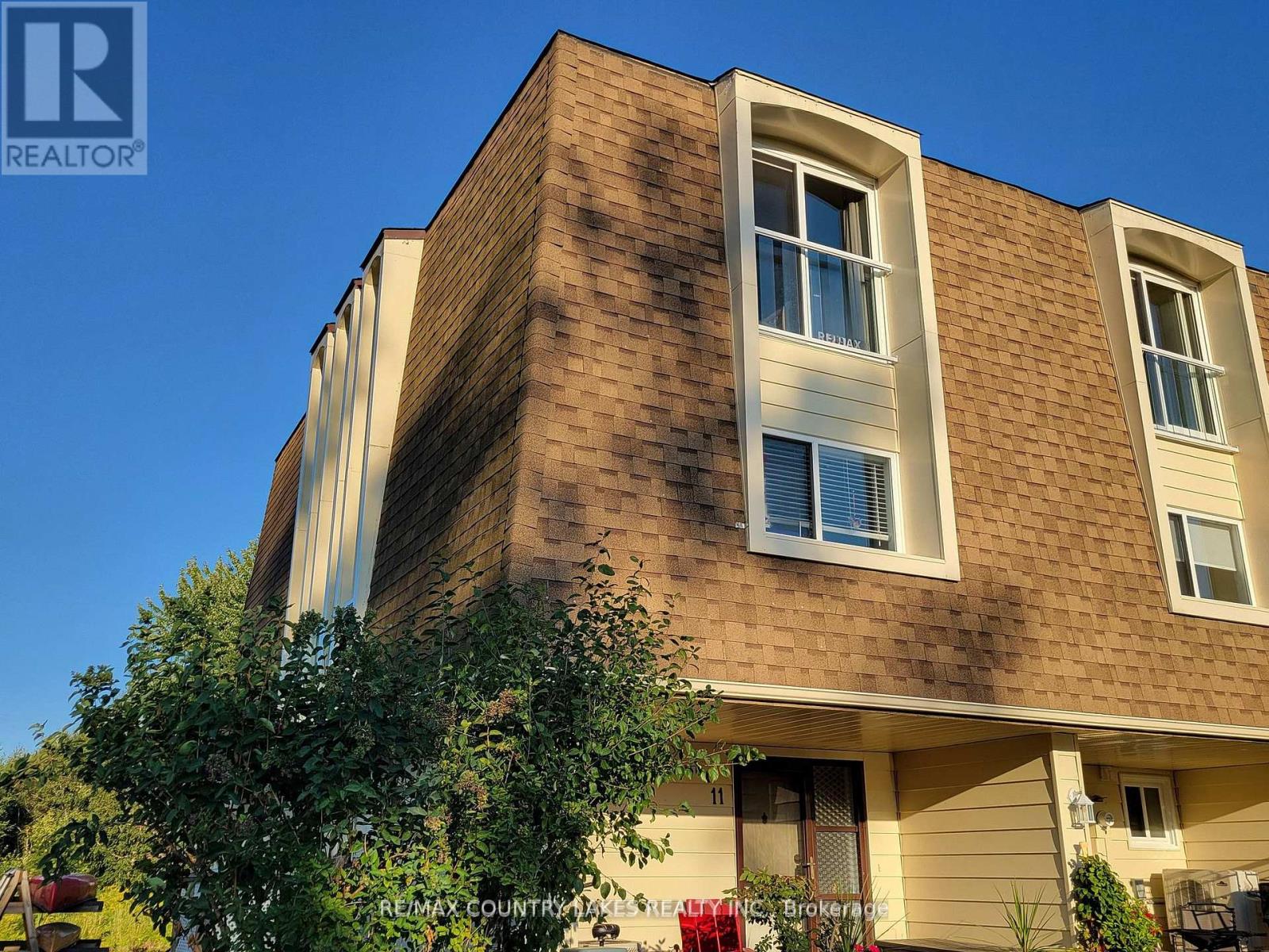 11 - 4 Paradise Boulevard, Ramara (Brechin), Ontario  L0K 1B0 - Photo 4 - S12833766