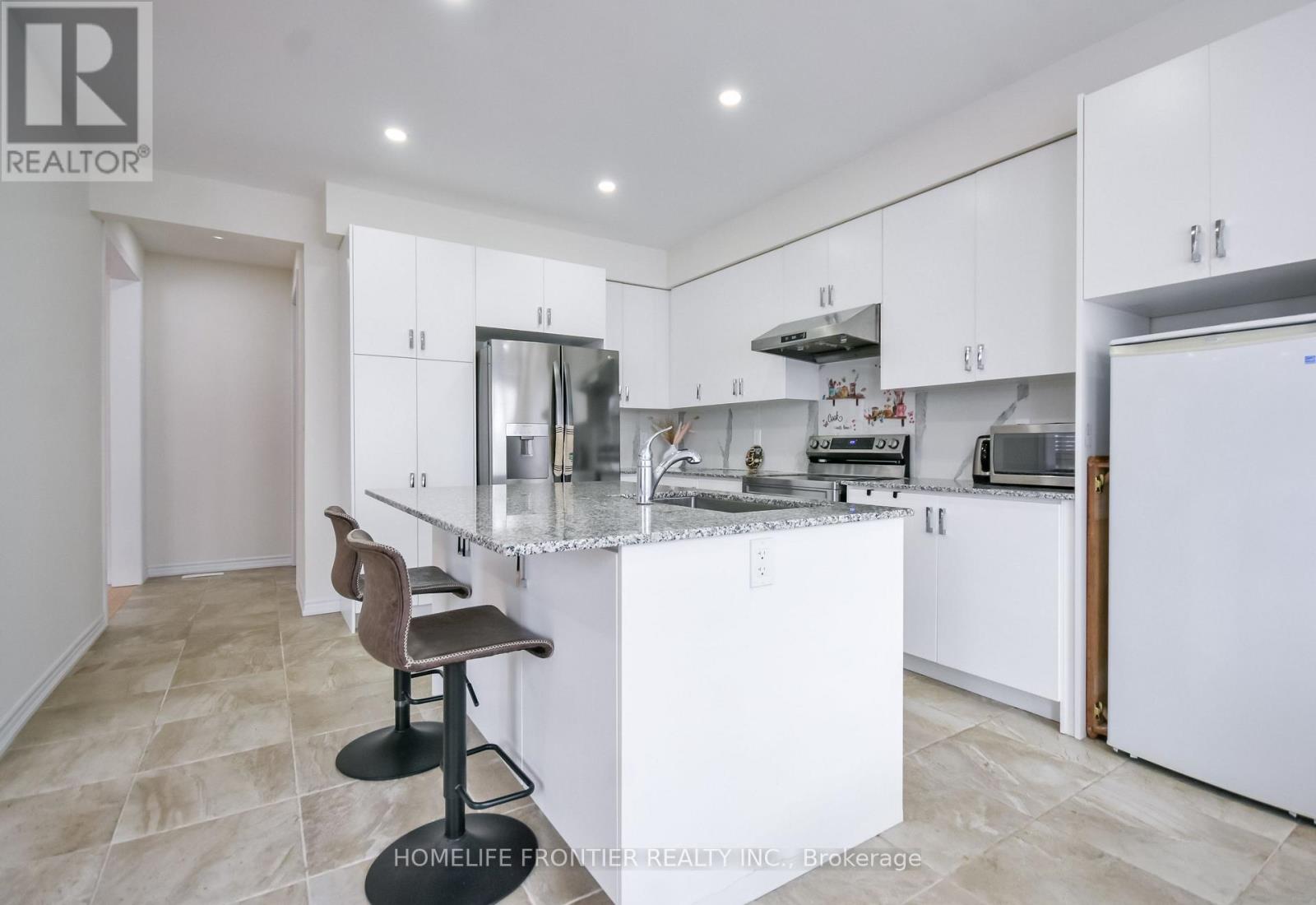 27 Bannister Road, Barrie, Ontario  L9J 0L5 - Photo 27 - S12833800