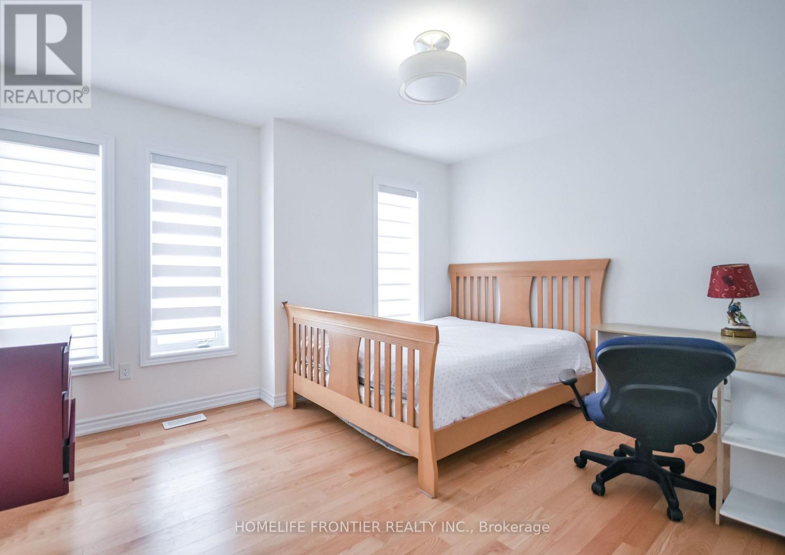 27 Bannister Road, Barrie, Ontario  L9J 0L5 - Photo 31 - S12833800