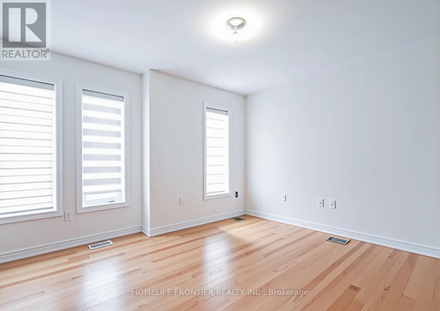 27 Bannister Road, Barrie, Ontario  L9J 0L5 - Photo 7 - S12833800